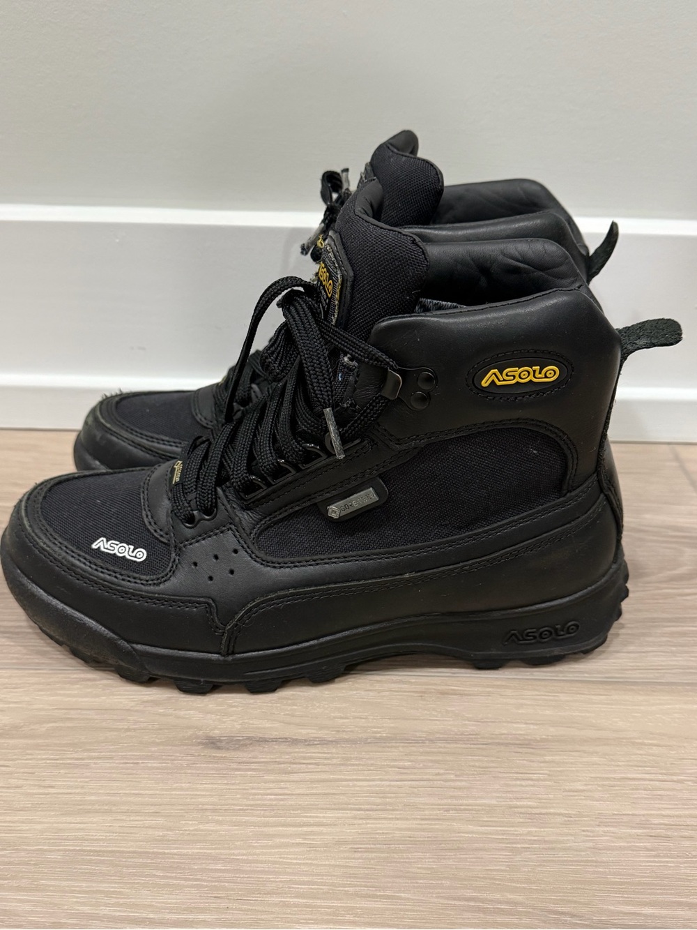 ASOLO GoreTex SKYRISER Black Leather Hiking Boots AS-500M Size 9